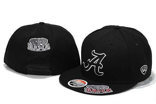 NCAA Black Snapback Hat YS 4